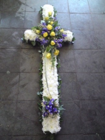 5 ft based cross